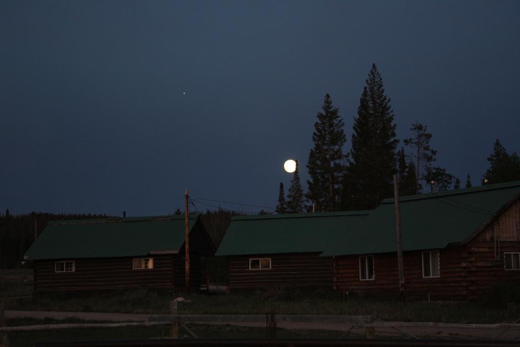 Medicine Bow Lodge Tenmile Rom bilde